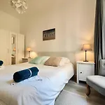 Le Cosy Meyerbeer By Guys