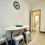 Le Cosy Meyerbeer By Guys