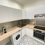 Renting - Penchienatti - Spacious - 2 Bedrooms - King Bed - View Heart Of Nice