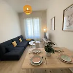 Apartment Renting - Penchienatti - Spacious - 2 Bedrooms - King Bed - View Heart Of Nice