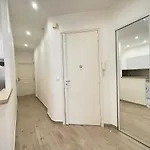 Renting - Penchienatti - Spacious - 2 Bedrooms - King Bed - View Heart Of Nice