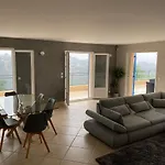 Spacieuse Nicoise Au Calme Avec Piscine Villa Nice