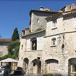 Apartment In Nice