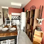2 Bedrooms - Sea View * Nice