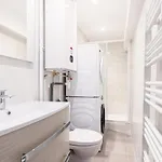Apartment Loft Magnan - Parking - Ideal Couples -beach -tram & Supermarkets - New & Confort-ac Nice