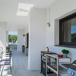 Des Oliviers Villa