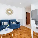 Quiet 1 Bdr Downtown Terrace Ac & Parking Nice