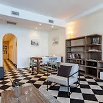 Outstanding View - Large 1 Bdr With Ac Apartment