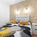 Loft Magnan - Parking - Ideal Couples -beach -tram & Supermarkets - New & Confort-ac