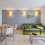 Adagio Access Magnan Aparthotel 2*