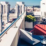 Centre Hotel 4*