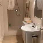Amazing 2-bedroom In Near The *