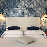 Rose Hotel 3*