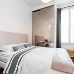 Le 323 Prom - Beachfront - Parking - Near Tram &supermarket - Ac - Washing Machine Nice