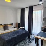 Lovely 1 Bedroom Vacation With Free Parking. Nice