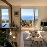 Superbe Vue Panoramique Hotel *