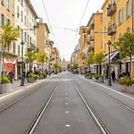 Lovely Townhouse In A Lively Area Close To The Old Nice
