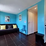 Les Jardins De La Coulee Verte By Booking Guys
