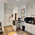 Appartement Maison Jeanne By Booking Guys