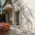 Appartement Maison Jeanne By Booking Guys