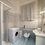Comte De Luxury 4 Pers Parking Wifi Ac Apartment