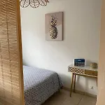 Cosy Equipe 30m2 Apartment *