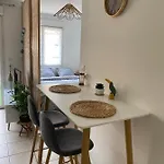 Cosy Equipe 30m2 Apartment *