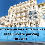 Le 323 Prom - Beachfront - Parking - Near Tram &supermarket - Ac - Washing Machine * Nice
