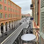Cosy Love Nest Near The Sea Place Massena