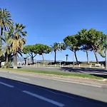 Le 323 Prom - Beachfront - Parking - Near Tram &supermarket - Ac - Washing Machine Apartment Nice