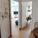 2 Bedroom Flat With Terrasse & Car-park Ouest Apartment *