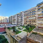 Nestor&Jeeves - Rosie France Riviera - Close Sea - Balcony