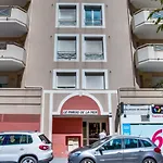 Guestready - Cosy Fifth-Floor Apartment