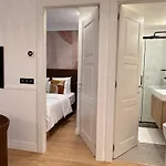 Opera Promenade 2 Brand-New! 2 Rooms Next To The Sea