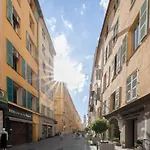 Apartment Spacious And Bright Flat Close To The : Heart Of Old