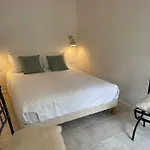 Summerhouse 2 Bed Quiet Old Nice Balcony100M Beach