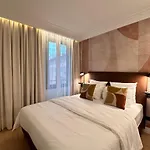 Opera Promenade 2 Renovated 1 Min To Beach Air Conditioning