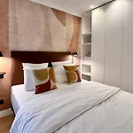 Opera Promenade 2 Brand-New! 2 Rooms Next To The Sea