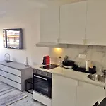 Beachfront On Promenade Des Apartment *