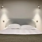 Viewing The Park, Amazing Decorated Separate Bedroom