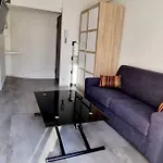 Studio Chateauneuf
