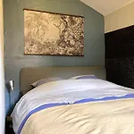 Charming And Cozy In Old Town Sustainable Apartment