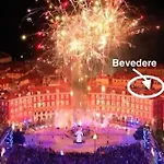 On Place Massena Apartment