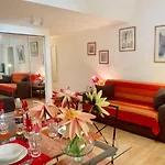 Very Cosy Flat In Heart Of Old Town Of Near Nice