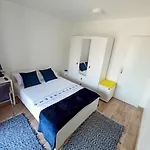 Renovated Fully Equipped Apartment