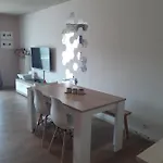 3p Avec Garage Proche Aeroport, Tramway Et Avec Toutes Commodites! Apartment Nice