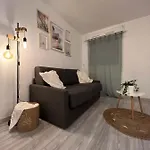 Port Apartment *