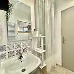 Lovely & Cozy Duplex Heart Of With Bathtub! Apartment *