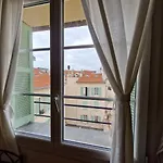 Le Michelangelo - Place Massena Apartment *