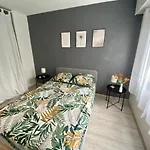 6 Pers Port De Nice, Et Vieux-nice A Pied Apartment *